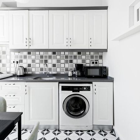 דירות איסטמבול Modern Flat 5 Min To Galata Tower In Istiklal Ave מראה חיצוני תמונה